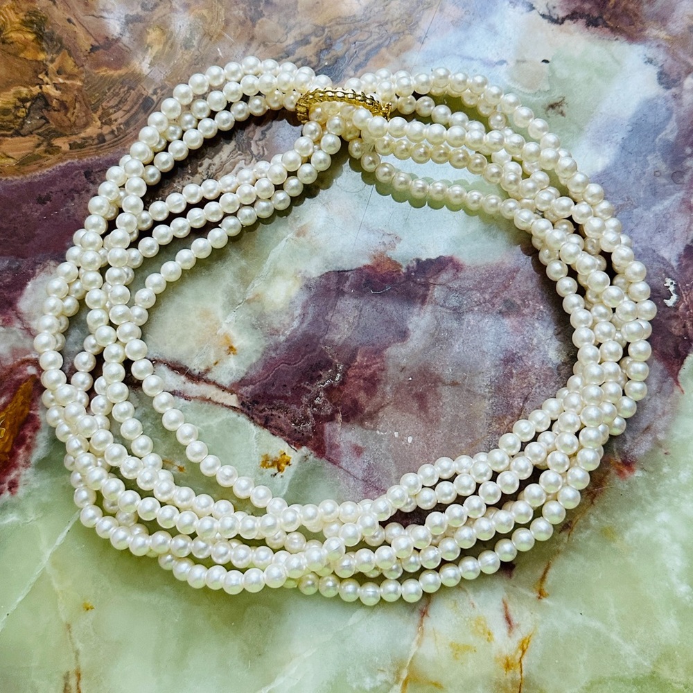VINTAGE 1980s TRIPLE STRAND FAUX PEARL BEADED TWIST CHOKER NECKLACE GOLD CLASP